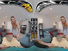 MILF pornó - Carmela Clutch VR - Egy pumák napja a házimunkában