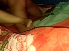 زوجان هاويان يستمتعان بجنس مكثف في فيديو عالي الدقة