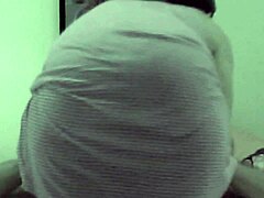 Une milf mature reçoit un massage sensuel et baise devant une caméra cachée