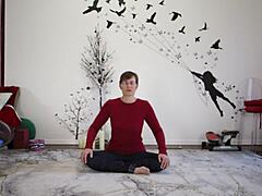 European milf teaches yoga lessons with fetish twist