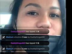 Reife Latina giert vor der Webcam nach großen Schwänzen