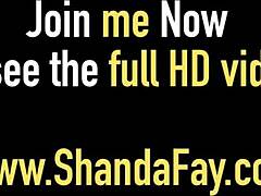 Shanda Fay, seorang istri yang haus seks, menerima batang besar dan keras dari suaminya
