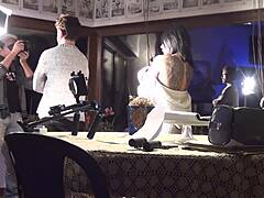 Andy Casanovas v zakulisju na snemanju italijanske zrele zvezde Giulie Lagherte