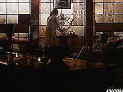 أداء كيم ديلاني المغري في The Temptress (1995)!