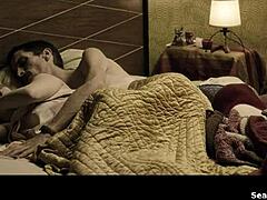 Σεξ σκηνή με διασημότητες με την Jennifer Lee και τον Jason Leigh