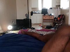 Sexe interracial avec une belle mexicaine et sa chatte noire