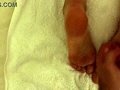 Stemødrenes fetisj for føtter og massasje