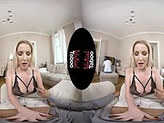 Virtual taboo sex with an American MILF who knows how to please